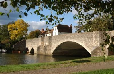 Kingfisher Barn Bed & Breakfast Abingdon-on-Thames Kültér fotó